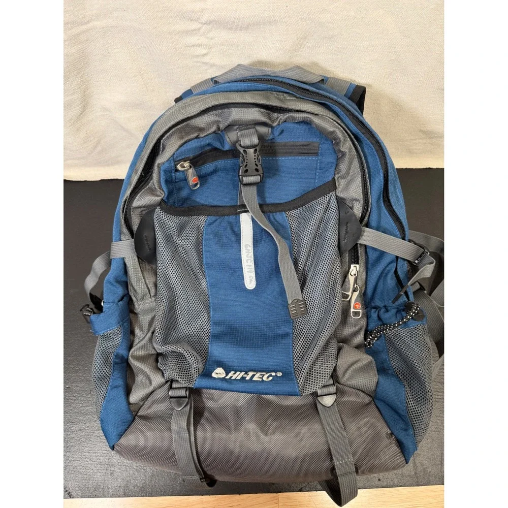 Hi-Tec Backpack Unisex Large Blue Senoran Infinity Series Hiking Gear HT3081-N